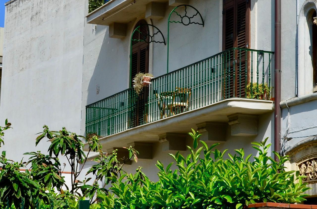 La Maison Di Monica Полиньяно-а-Маре Экстерьер фото